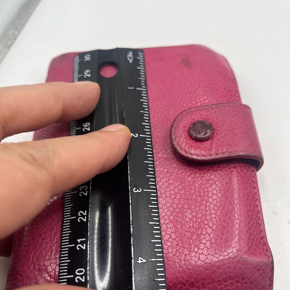 Chanel Pink Caviar Leather Wallet with Iconic CC Logo - Picture 8 of 9